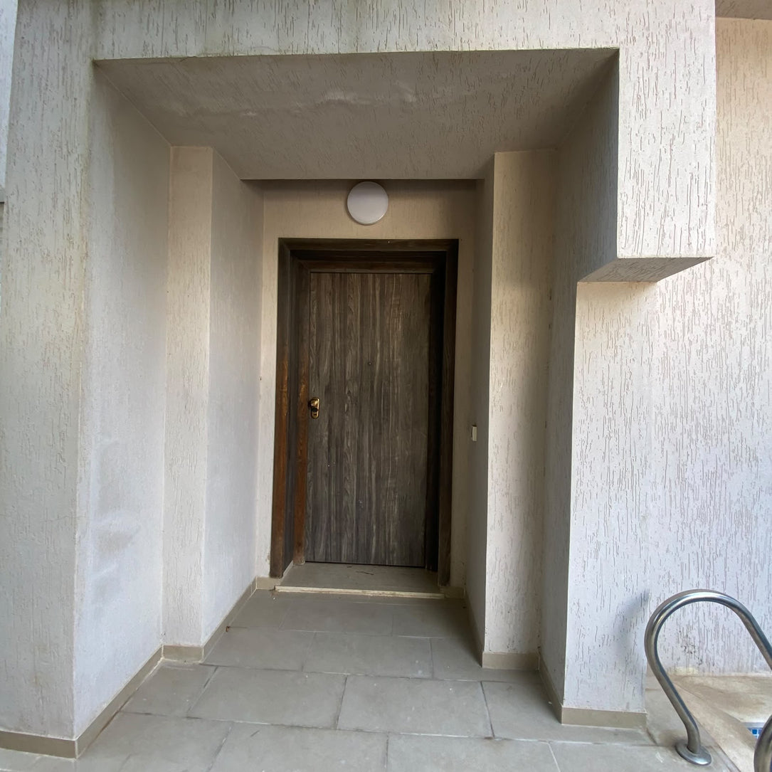 Duplex avec piscine s+3 chotrana 1 3000 DT