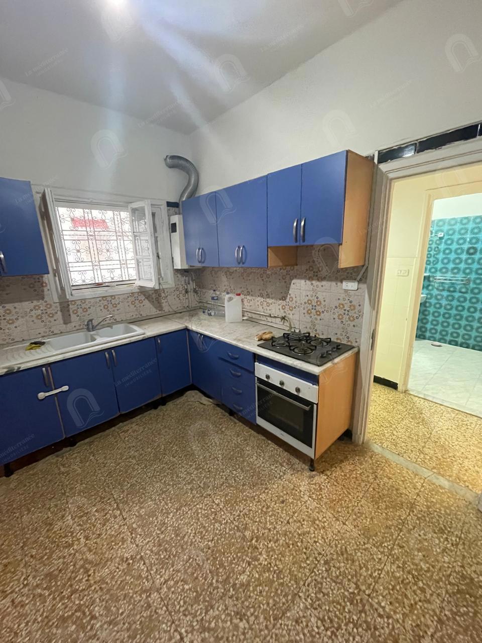 A louer une villa S+4 indépendante au bardo lahneya