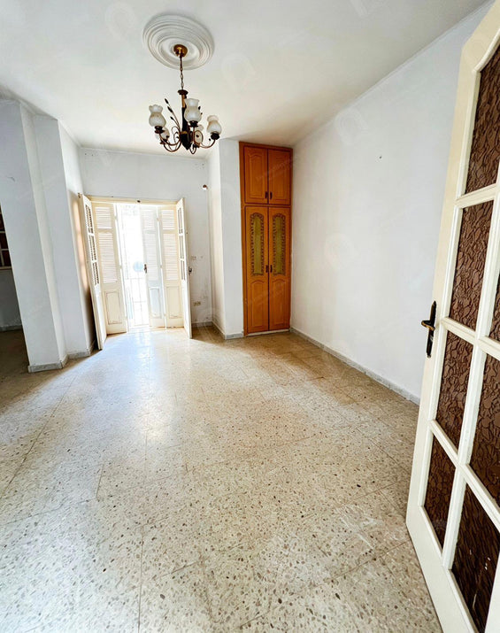 A Vendre étage de villa S+2 au bardo rue de la France
