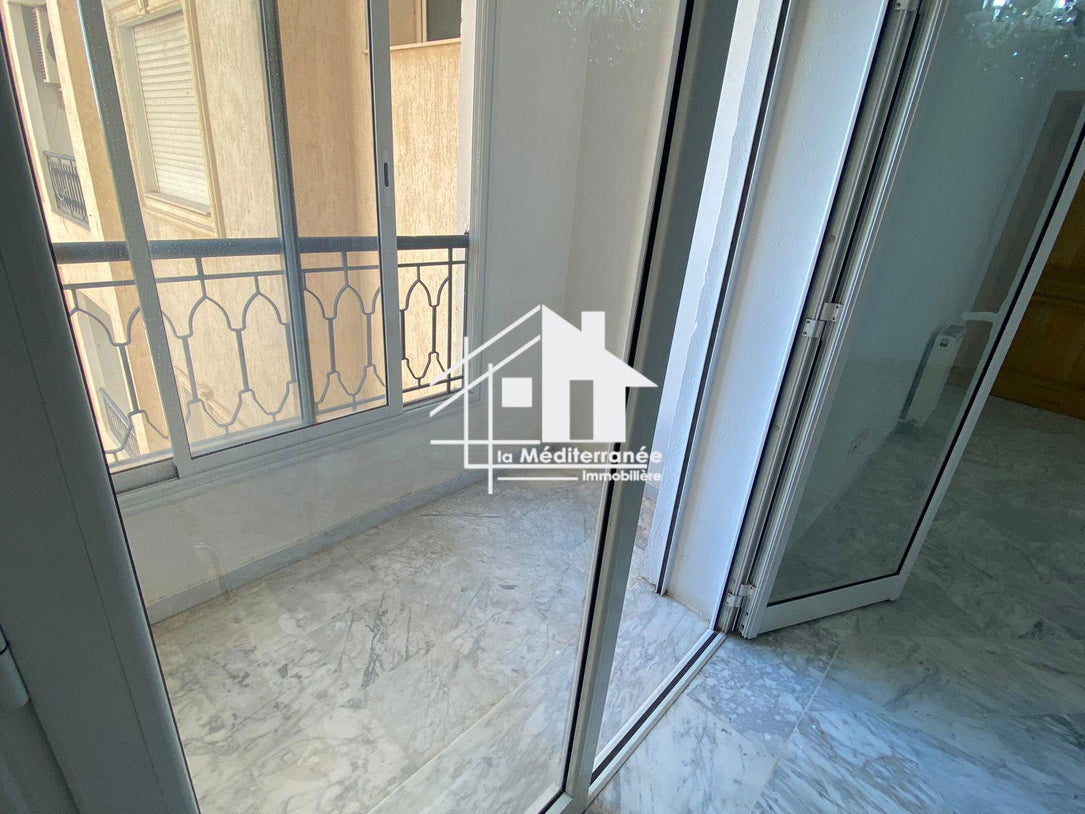 A vendre s2 à ain zaghouan nord