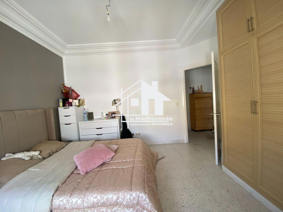 A vendre un spacieux s+3 à ain zaghouan