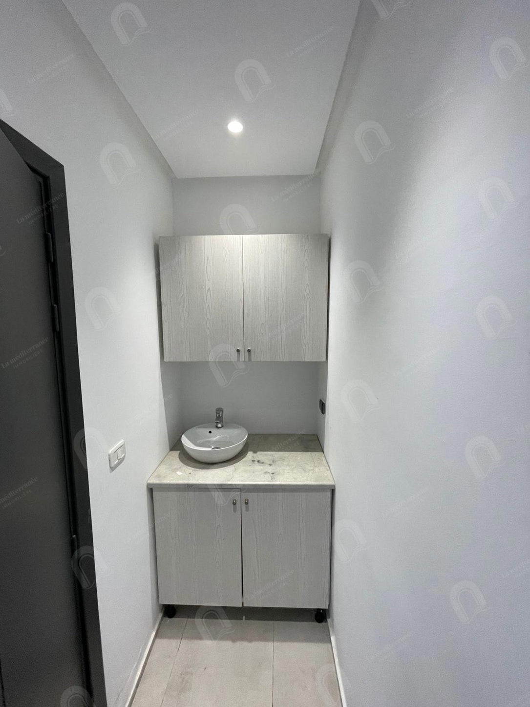 A vendre Bureau H+1 au bardo avenue hbib borguiba