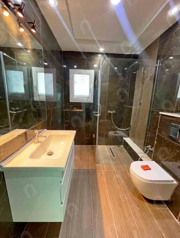à louer un appartement s+2 à cité ennasr 1