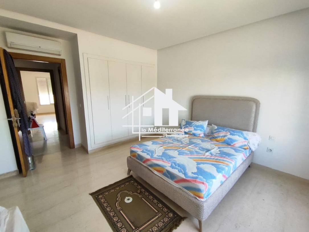 A vendre un trés spacieux s+2 à chotrana 1