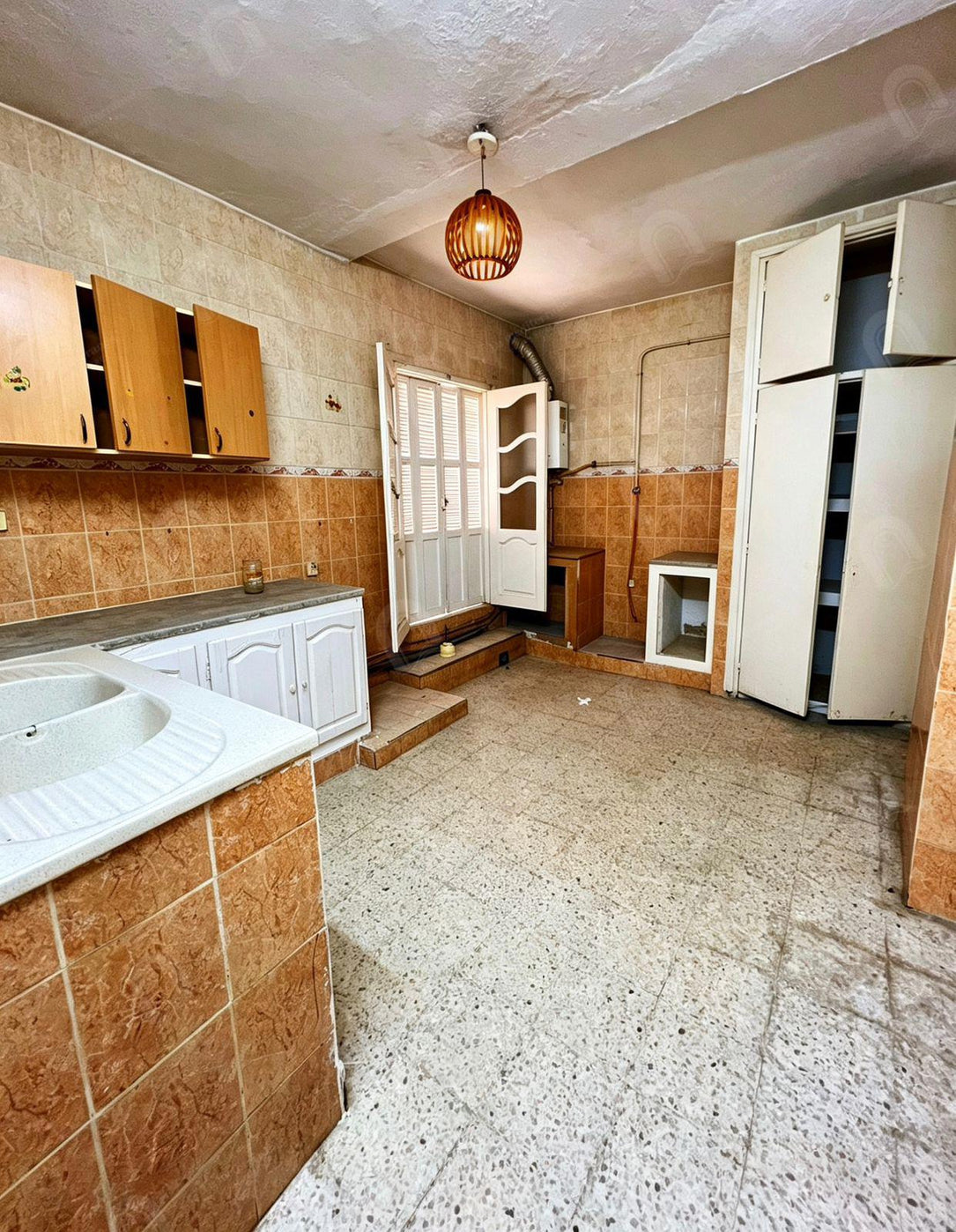 A Vendre étage de villa S+2 au bardo rue de la France