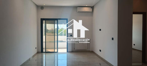 a vendre un  spacieux s+1 neuf à chotrana1