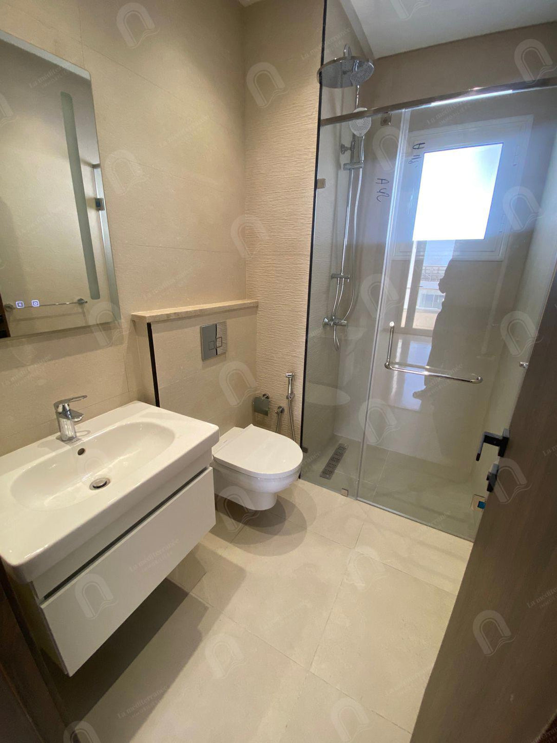 A vendre appartement s3 hst à Sahloul 4