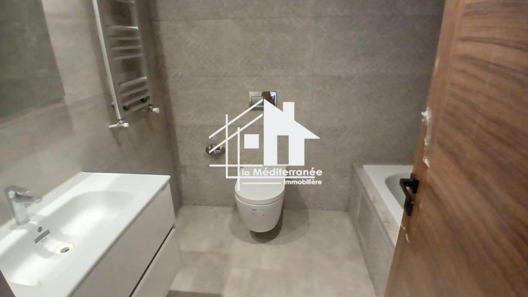 A vendre un appartement RDC S+2