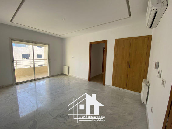 Appartement s+2 à Ain Zaghouen Nord