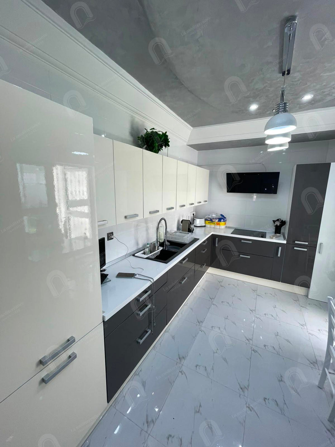 A vendre un appartement S+3 hst au bardo hedi chaker