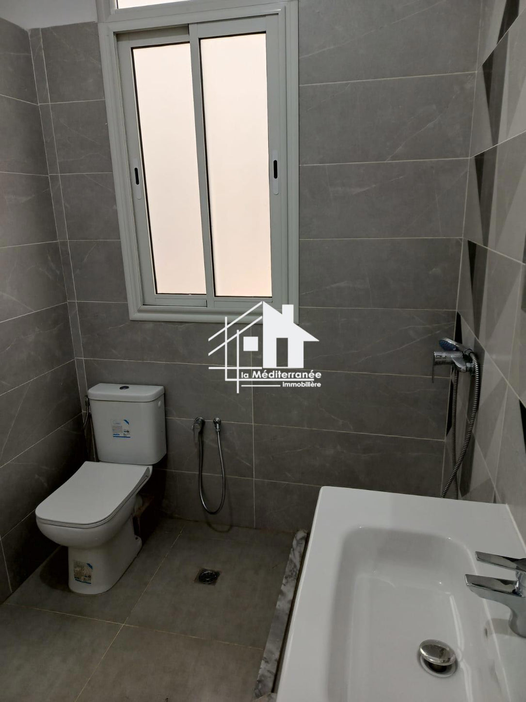 A louer appartement S+2 au centre ville