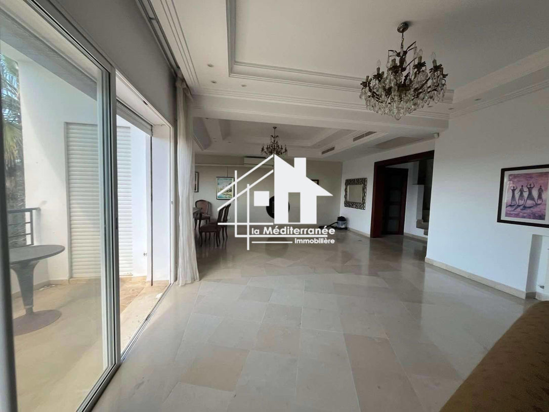 A louer une villa S+4 à Gammarth supérieur