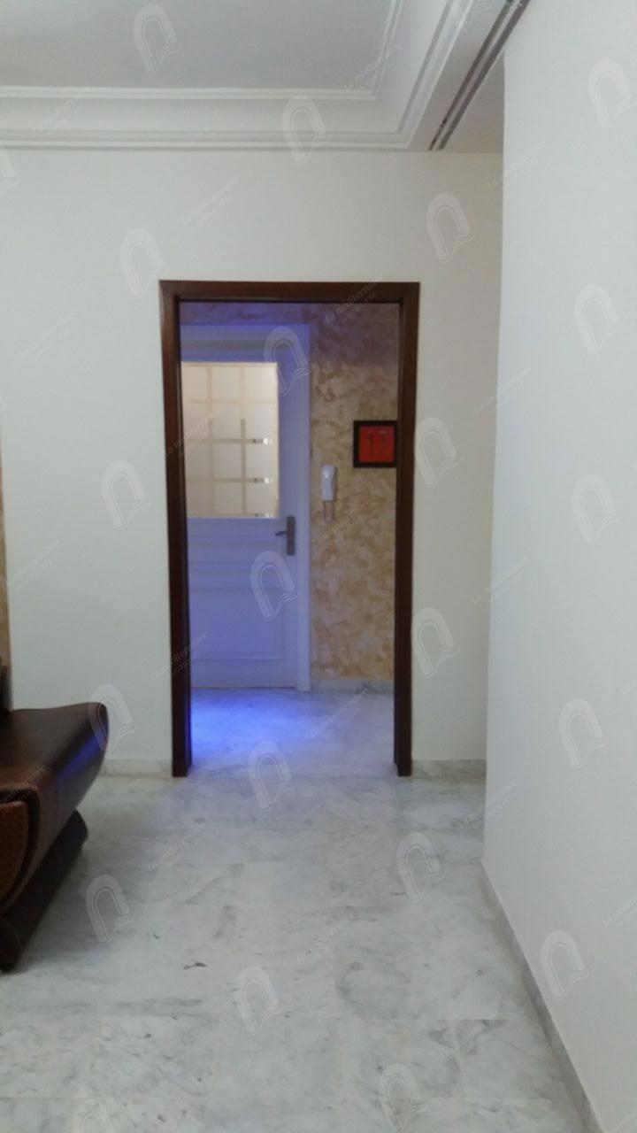 A louer un appartement S+3 à bouchoucha