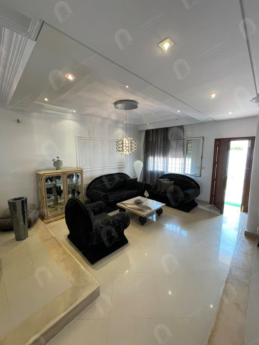 A vendre une superbe villa au bardo