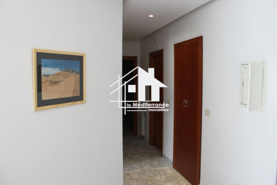 un appartement S+1 au Berges du Lac 2