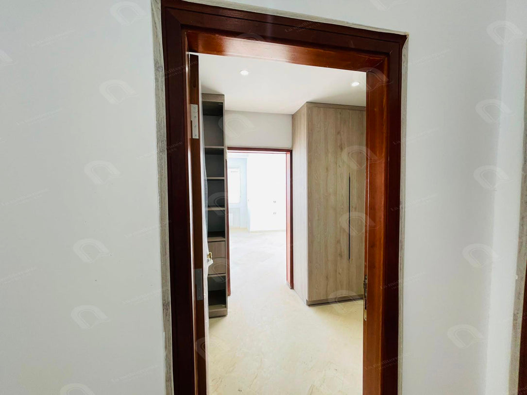 Villa a vendre à chotrana 3