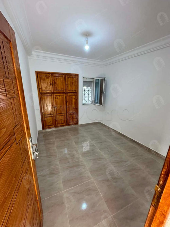 A louer un étage de villa S+1 au rdc
