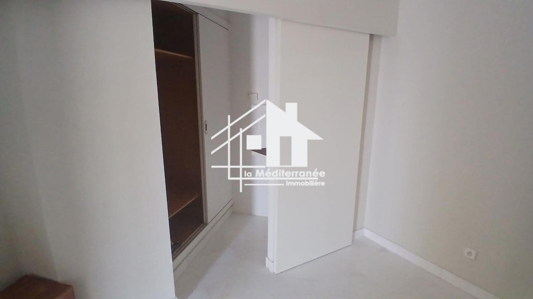 Un appartement S+3