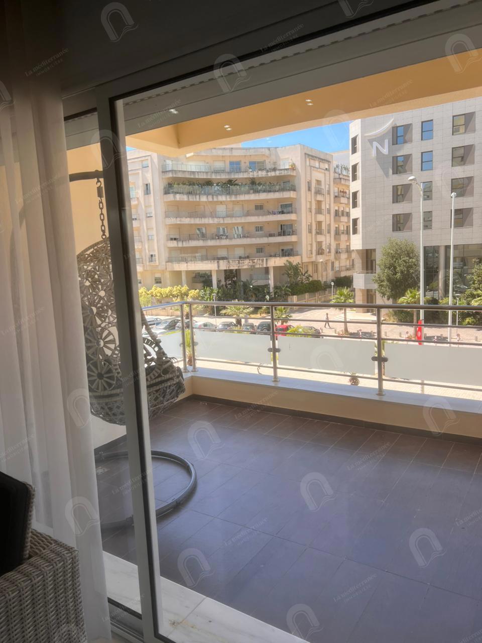 Appartement S+3 aux berges