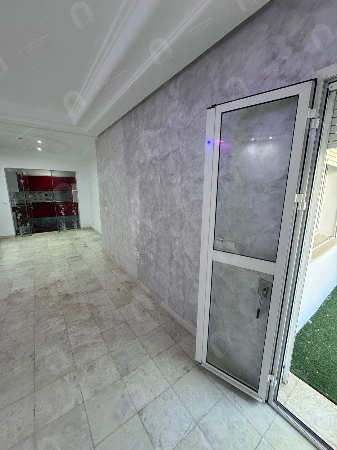 A louer Appartement S+3 hst au bardo