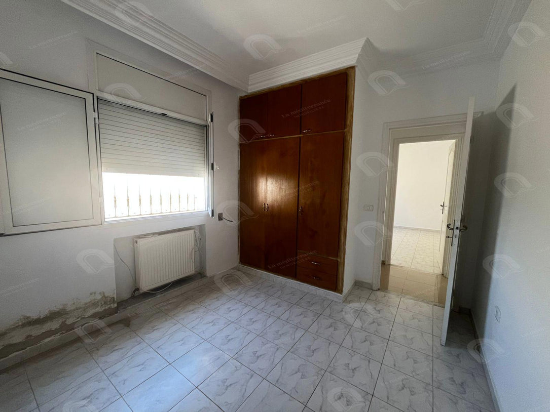 A louer etage de villa s+2 à Marsa lahwech