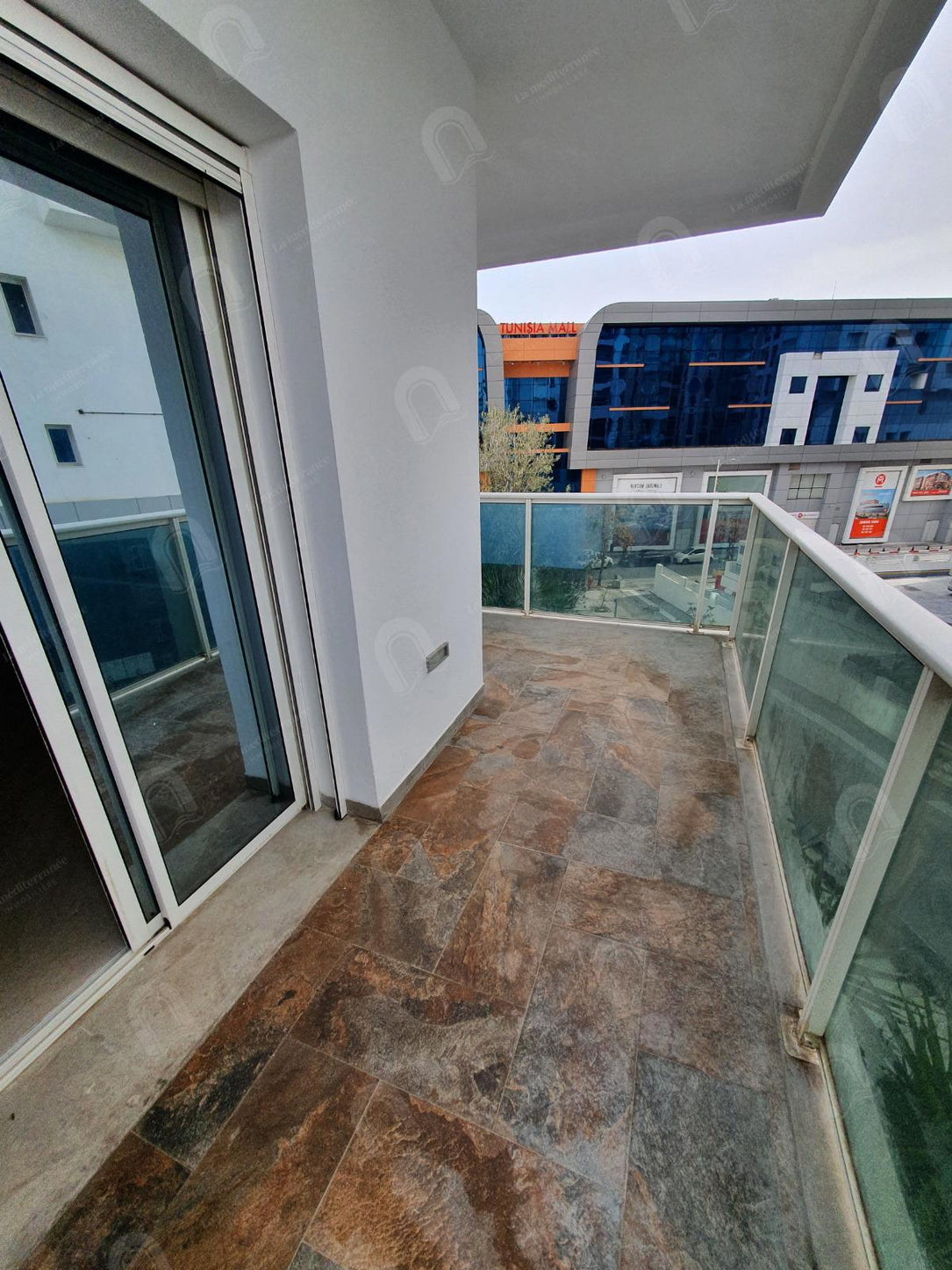 Appartement S+3 aux les berges du lac 2