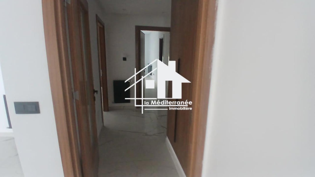 A vendre un appartement RDC S+2
