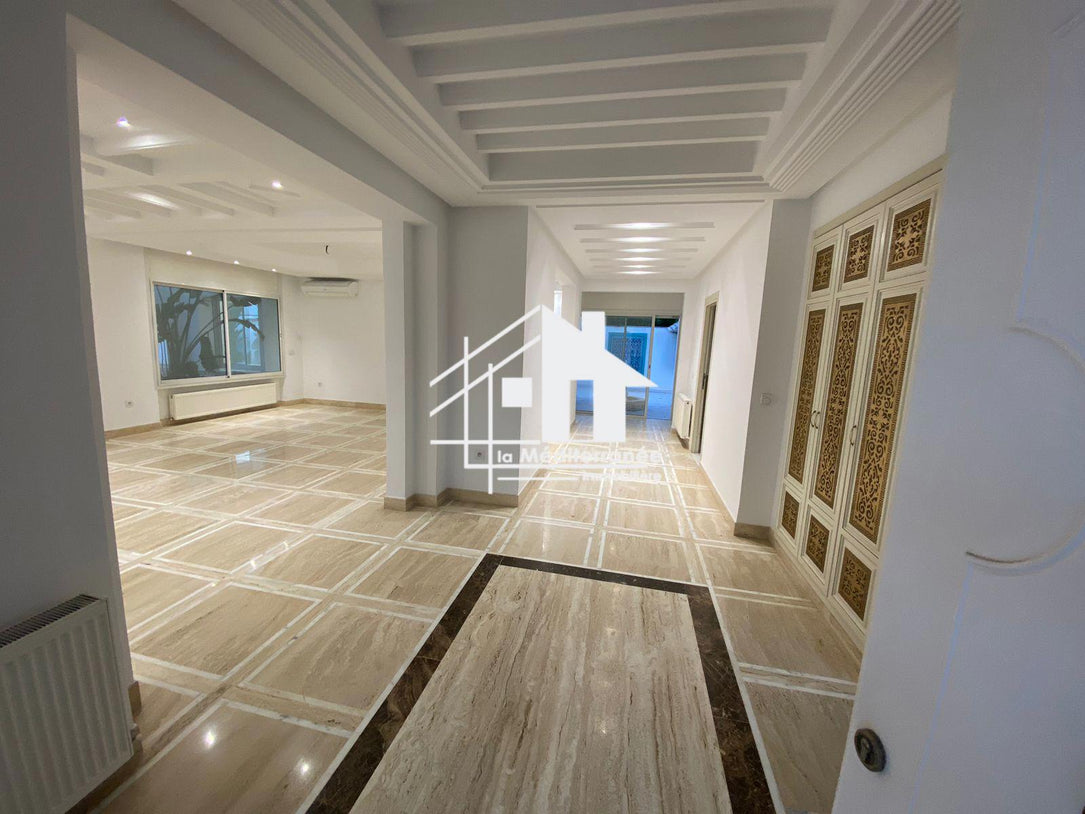 Une villa a louer au lac 2