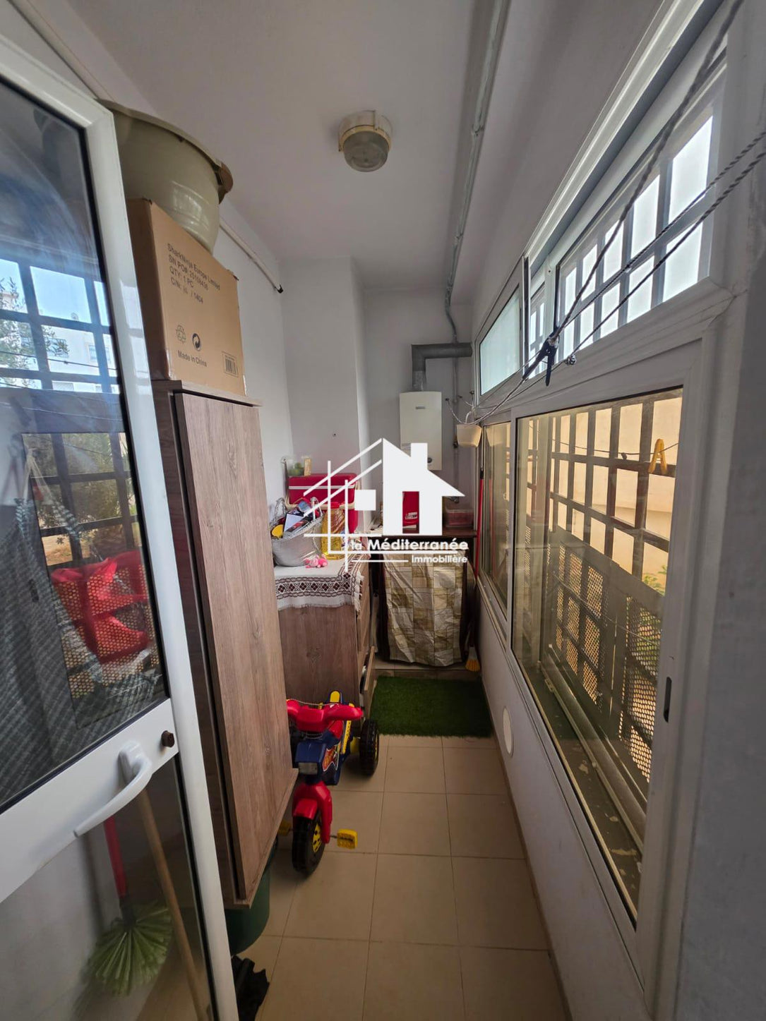 A vendre appartement S+3 à Cité El Waha à El Agba