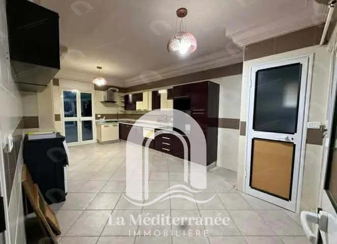 Duplex en 1er étage Mégrine Riadh