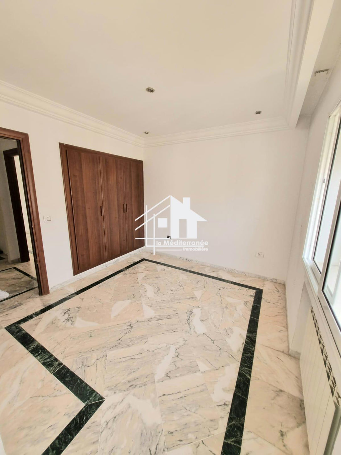 Appartement S+2 à Ain Zaghouan Nord