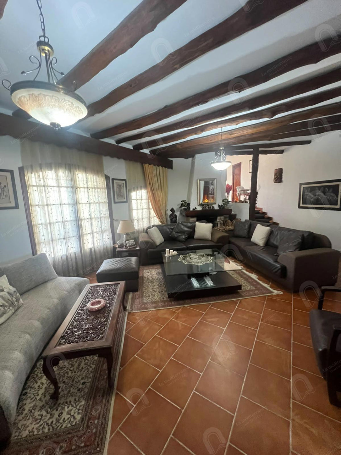 Villa a louer avec piscine à la soukra