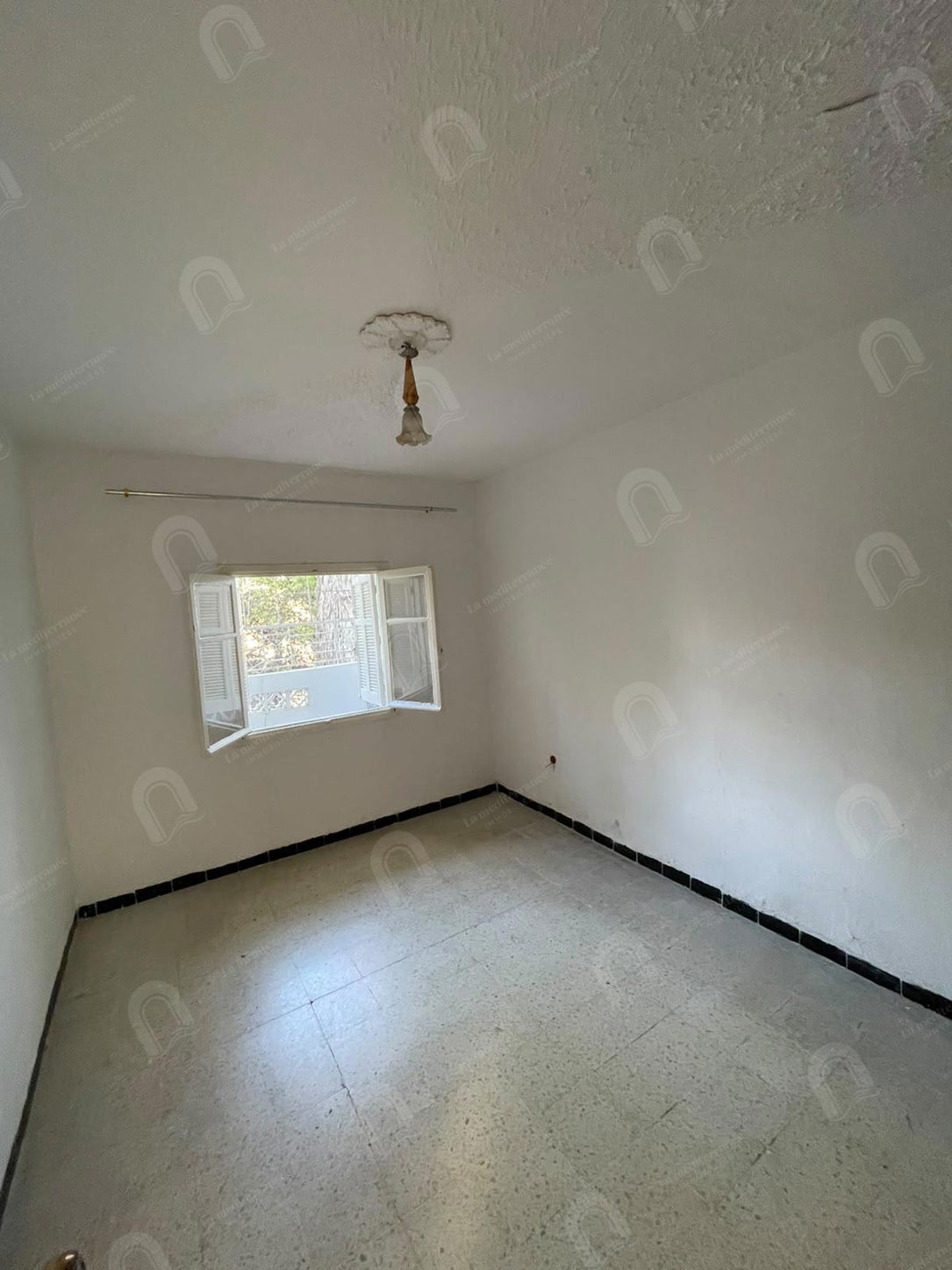 A vendre appartement S+2 à Khaznadar