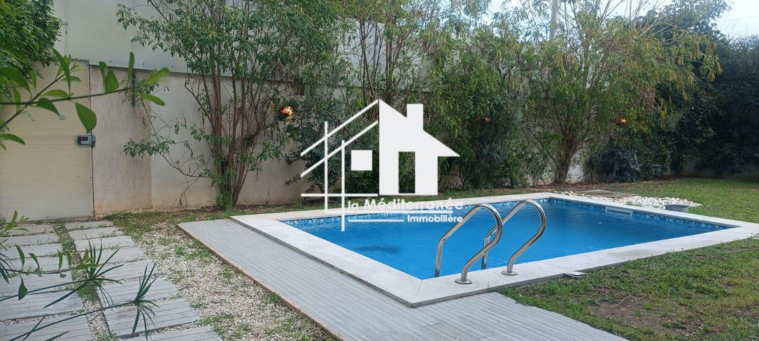 A louer villa avec piscine à Chotrana