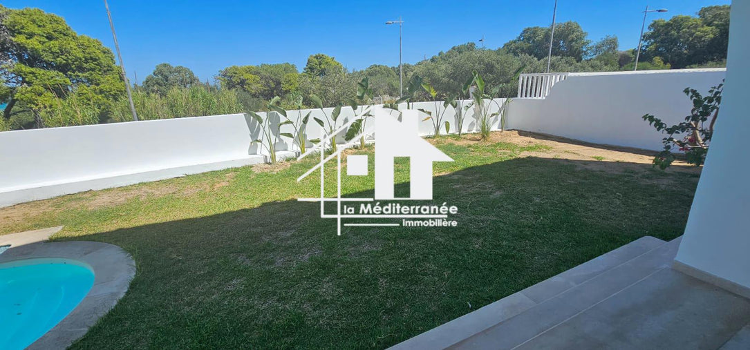 Une villa S+3 Marina Gammarth