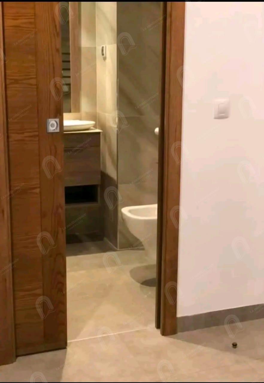 A louer un appartement S+1 à cité ennasr
