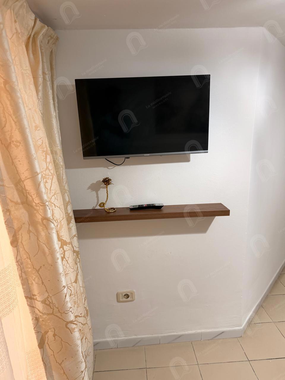 À louer un appartement S+3 meublé au rdc