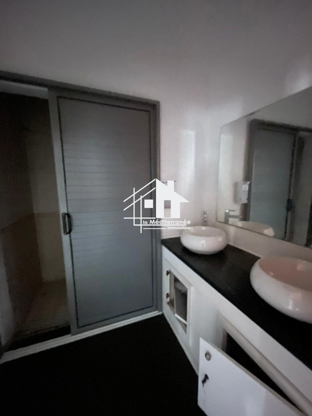 a louer immeuble R+5 a montplaisir
