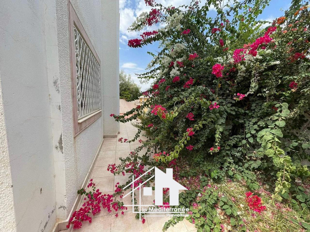 Villa de charme à boumhel bel air