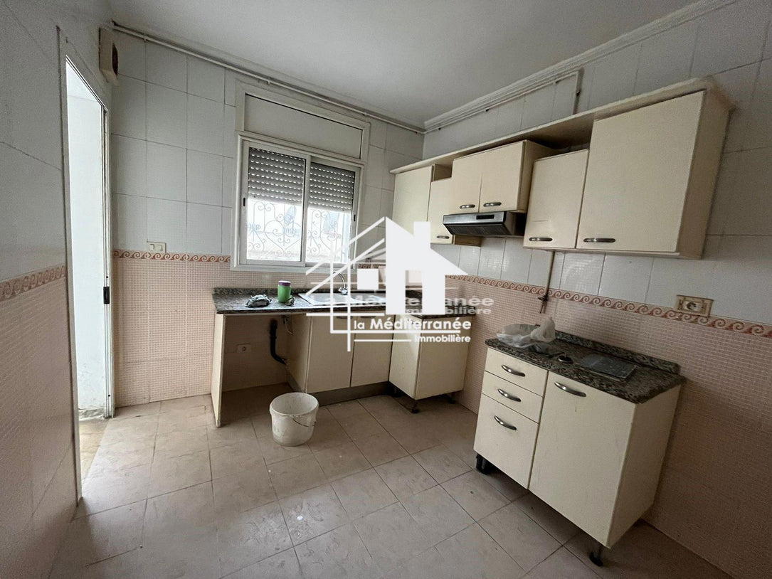 À louer Appartement S+3 au bardo