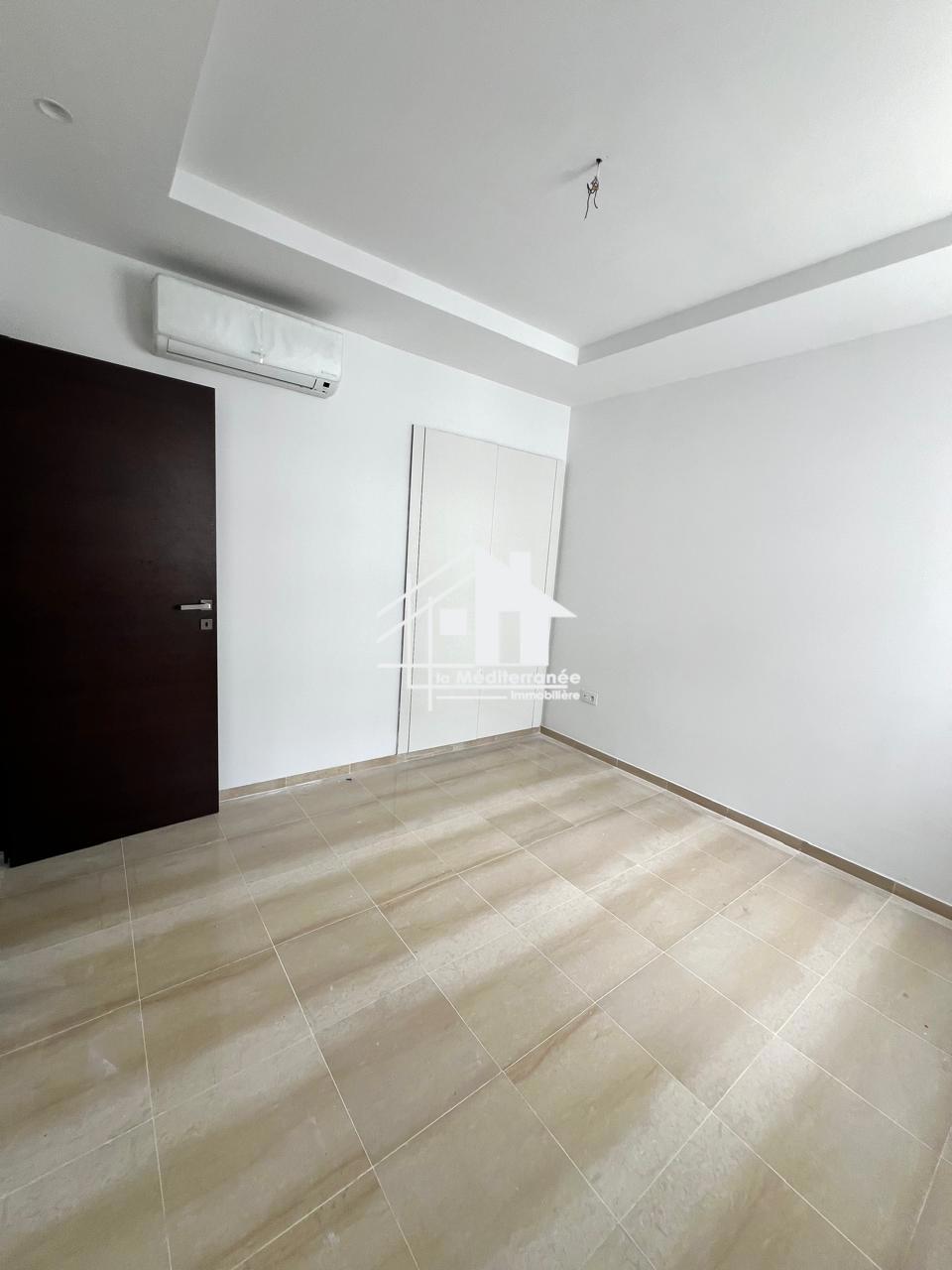 A louer appartement S+2 à Ain Zaghouan Nord