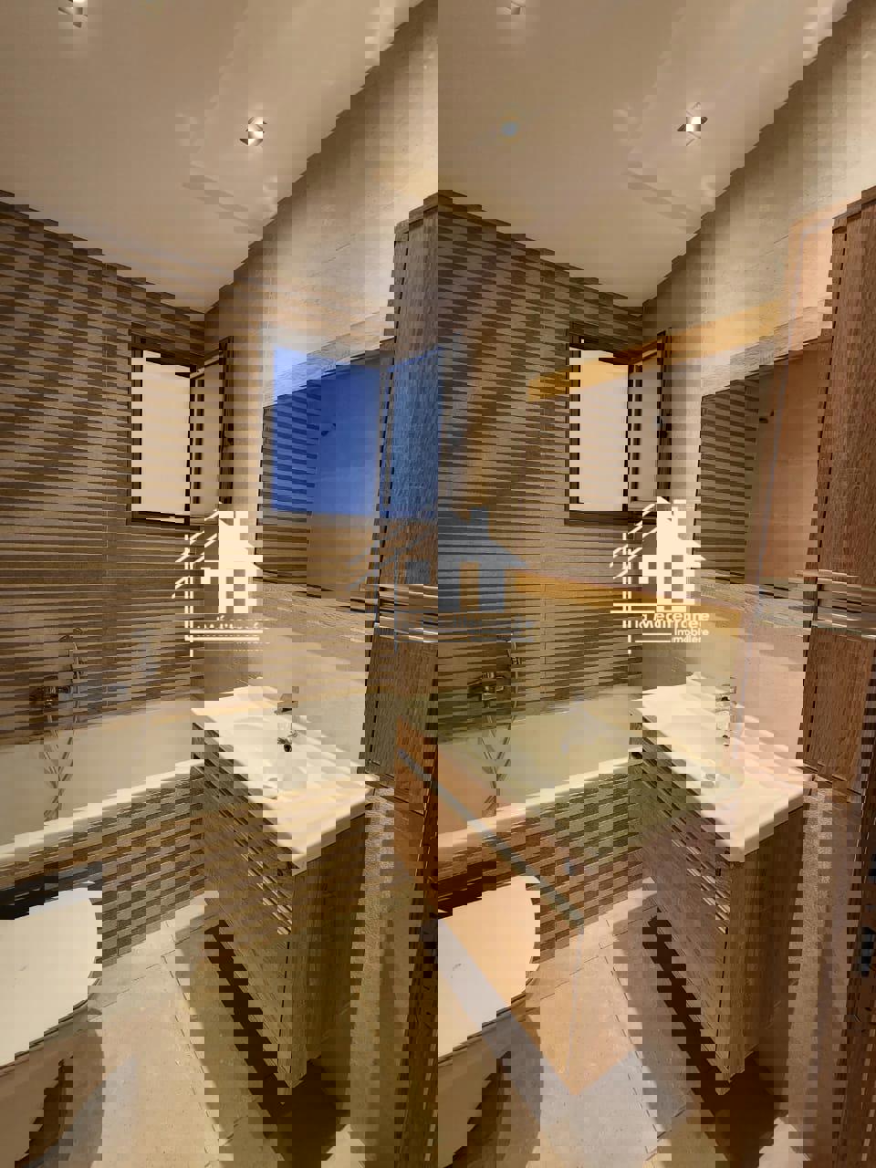 A vendre s2 à la soukra park