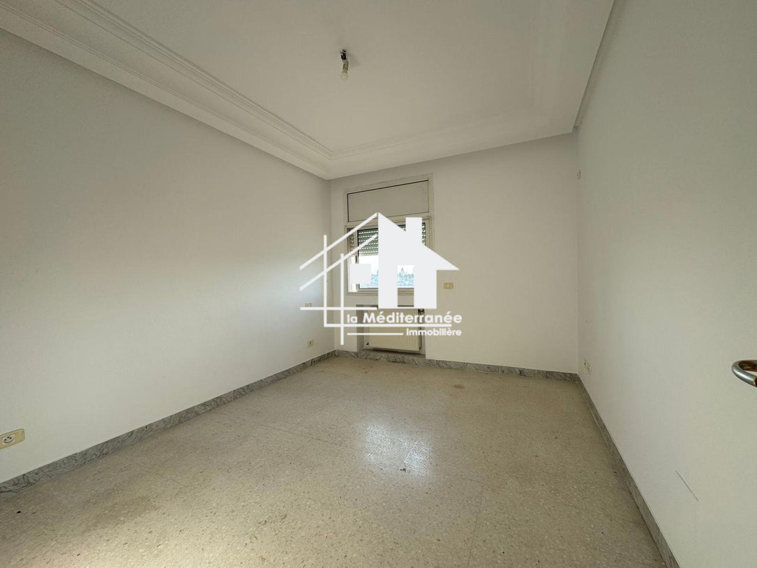 Appartement S+2 à la Marsa cité les pins