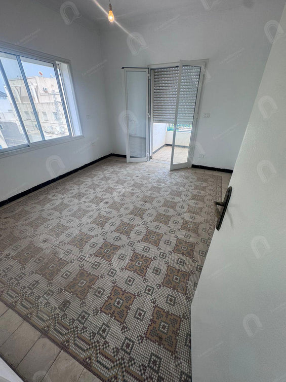 A louer étage de villa S+2 à bayrem etounssi