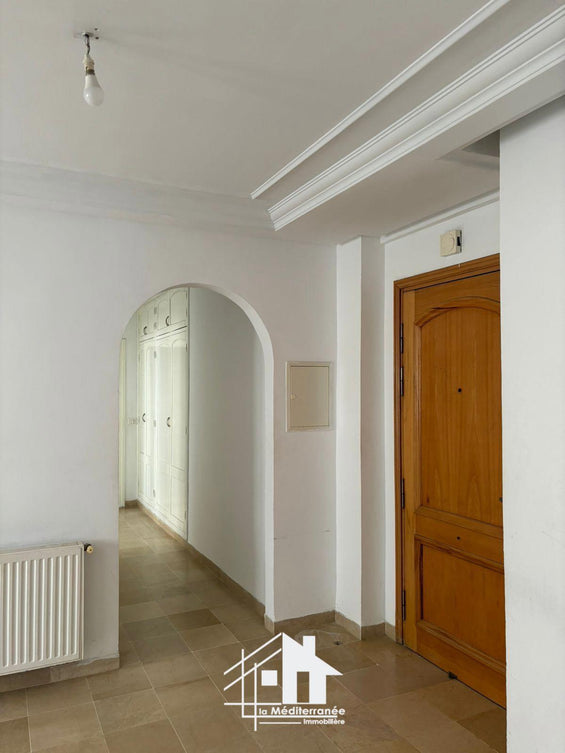 A vendre appartement S+2 aux jardins de l'aouina