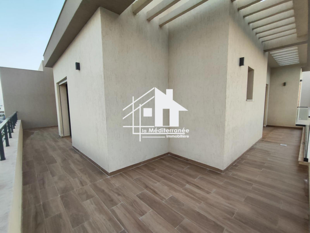 A louer un s+2 de trés haut standing à Chotrana