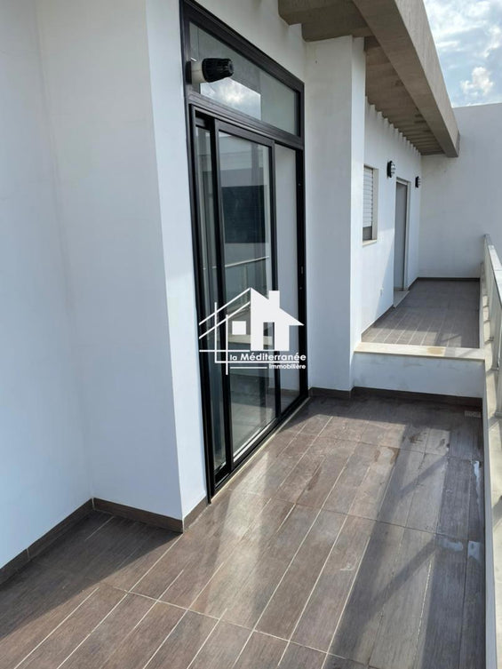 A vendre S+2 a la Soukra