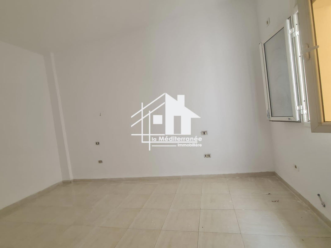 A louer appartement S+2 à beb el khadhra