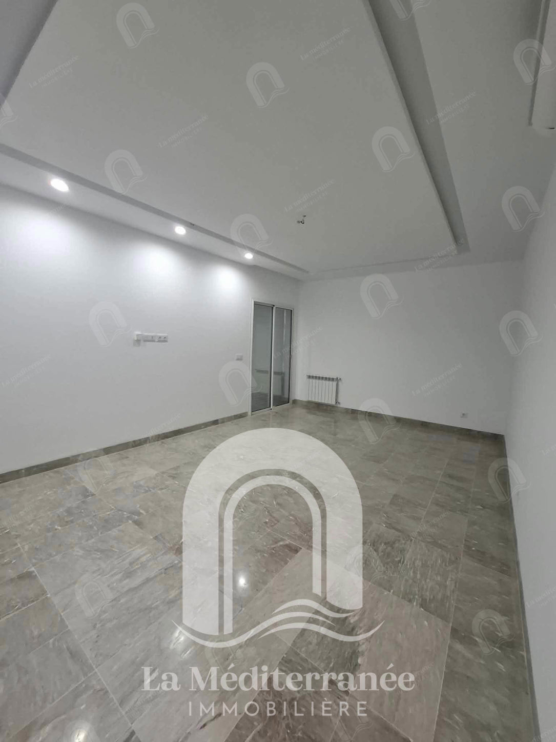 Appartement à Mégrine coteau