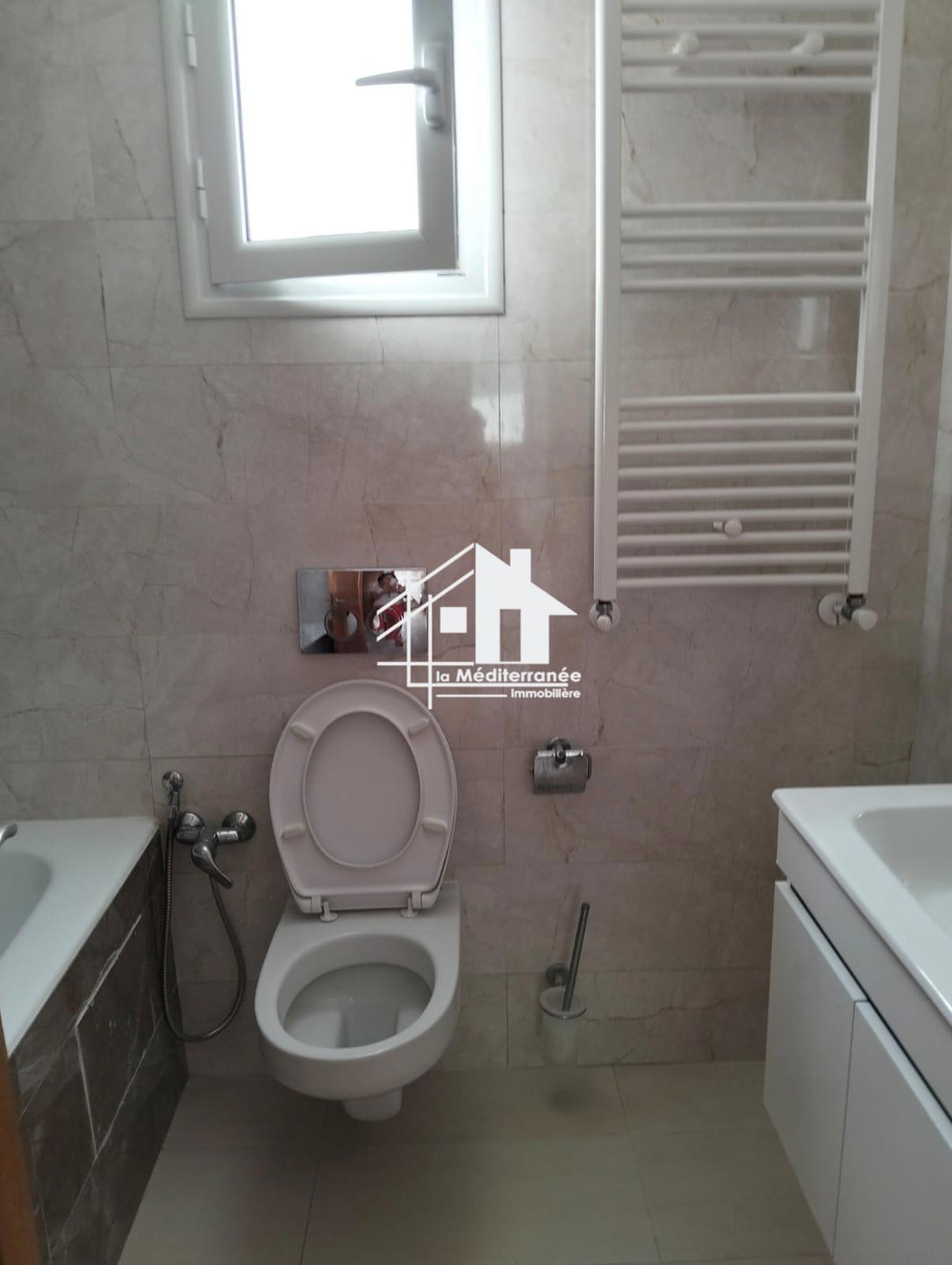 Un appartement S+3 jardin de carthage